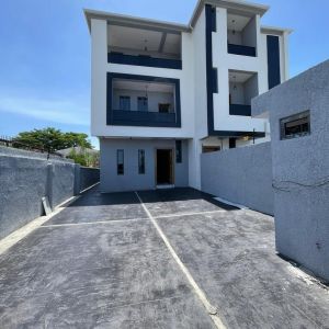 4 Bedroom Semi-Detached Duplex