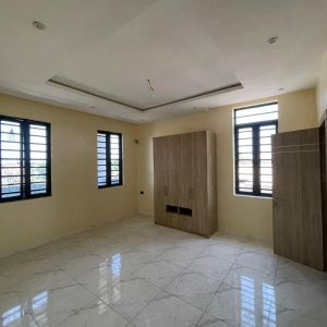 4 Bedroom Semi-Detached Duplex