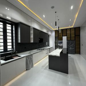 Luxury 5-Bedroom Fully Detached Duplex
