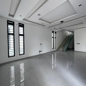 5 Bedroom Fully Detached Duplex